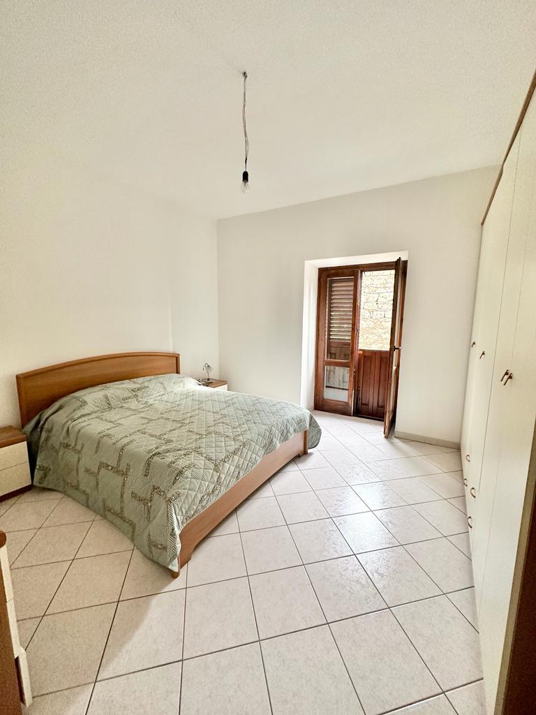 Casa singola in Vendita a Giuliana Centro Storico (Palermo)