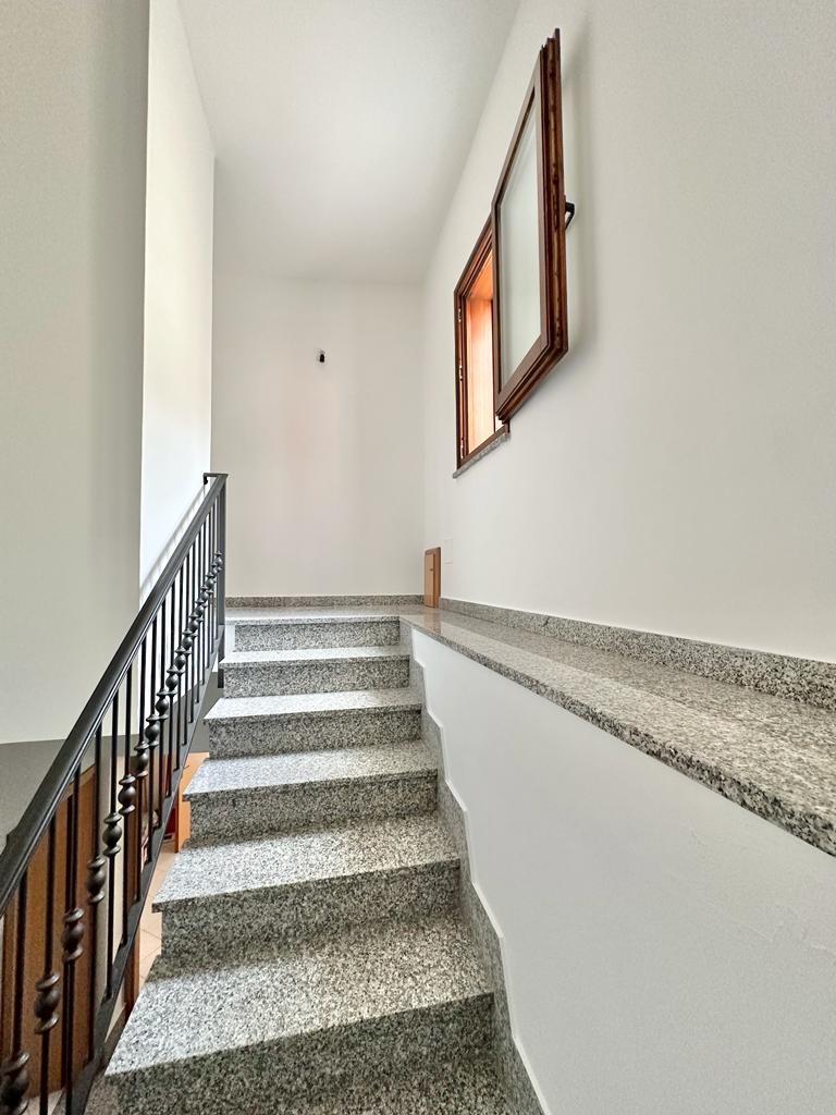 Casa singola in Vendita a Giuliana Centro Storico (Palermo)
