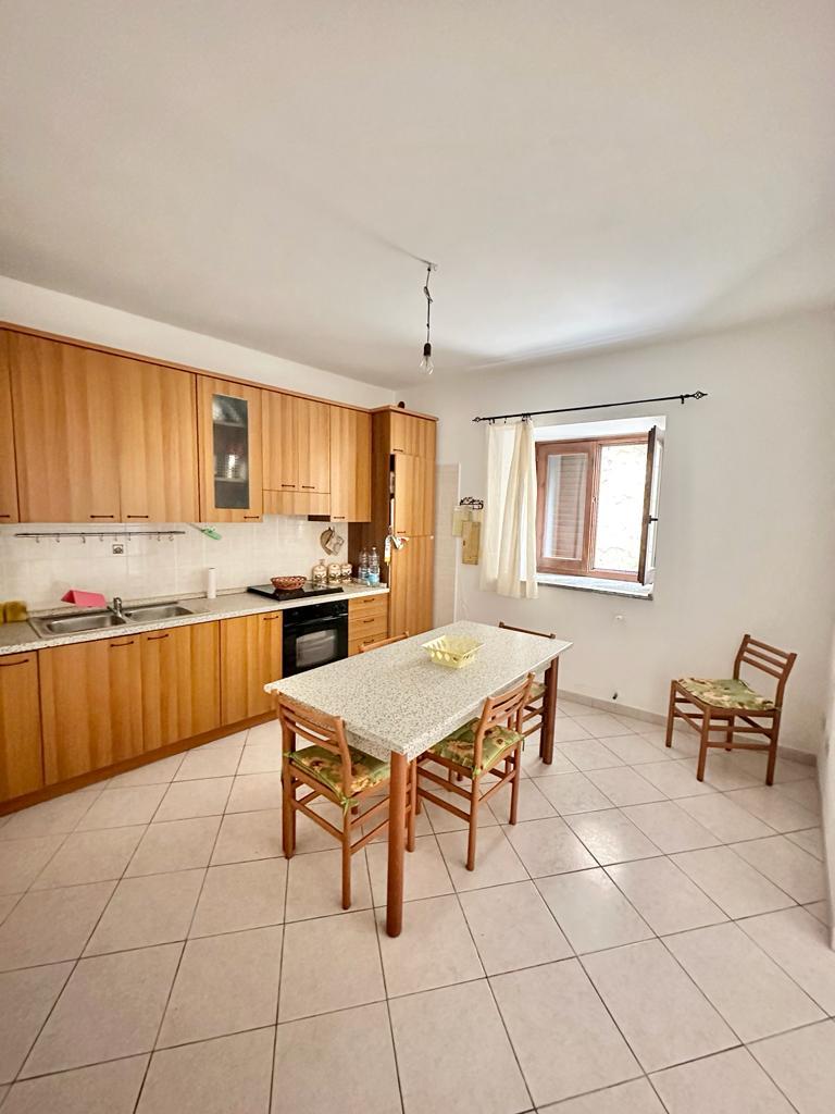 Casa singola in Vendita a Giuliana Centro Storico (Palermo)