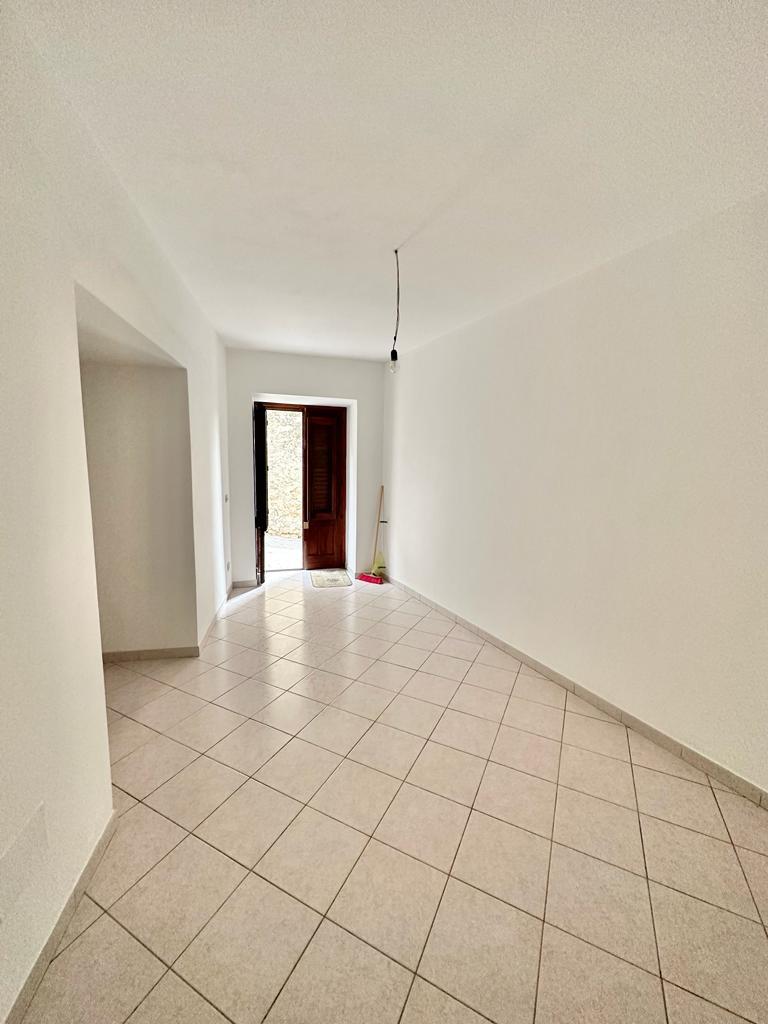 Casa singola in Vendita a Giuliana Centro Storico (Palermo)