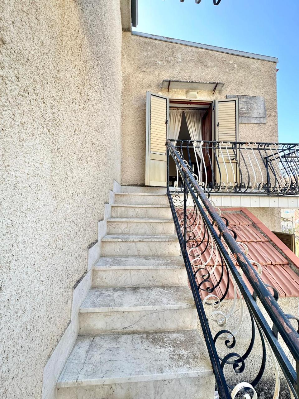 Villa in Vendita a Palazzo Adriano (Palermo)