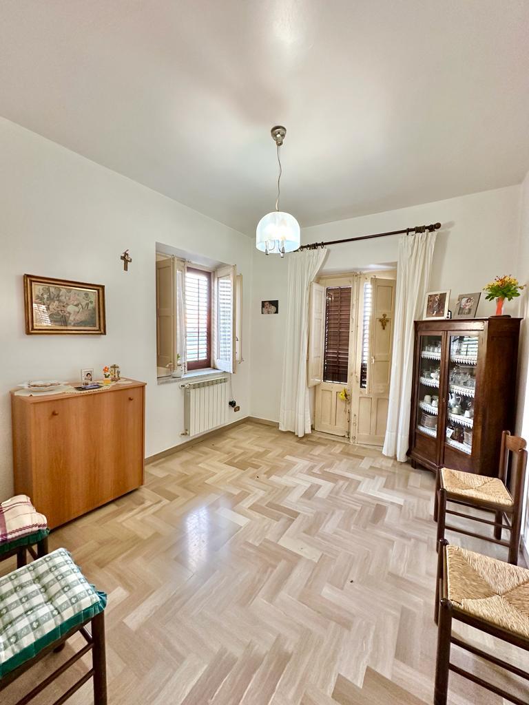 Casa singola in Vendita a Giuliana Centro Storico (Palermo)