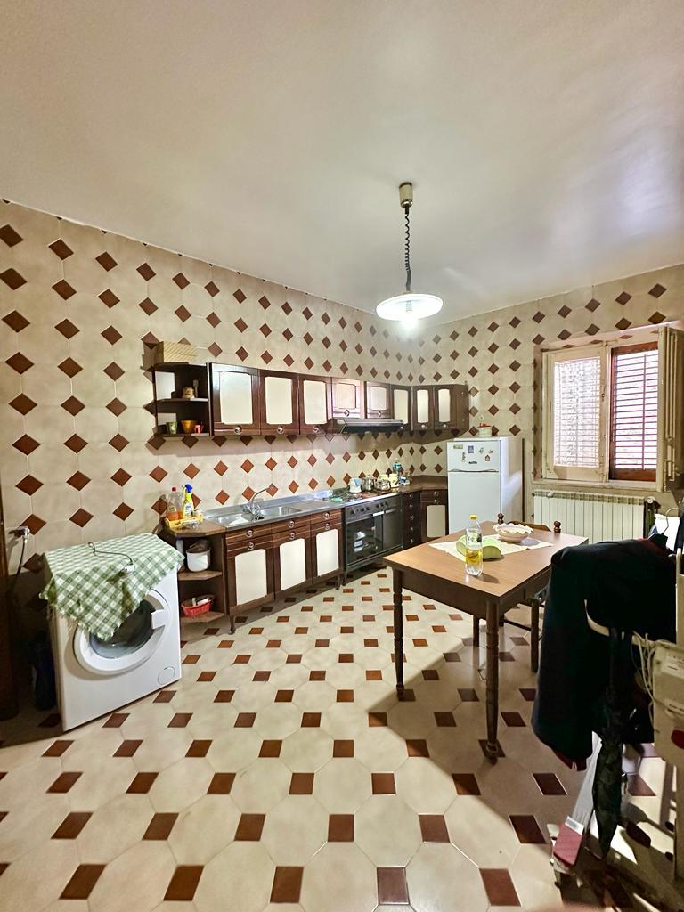 Casa singola in Vendita a Giuliana Centro Storico (Palermo)