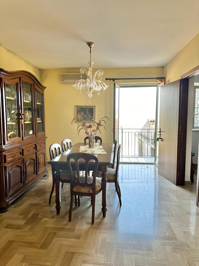 Casa singola in Vendita a Giuliana Centro Storico (Palermo)