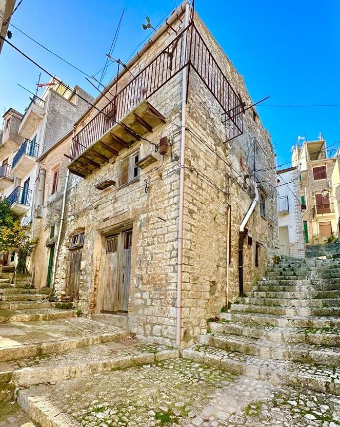 Casa singola in Vendita a Giuliana Centro Storico (Palermo)