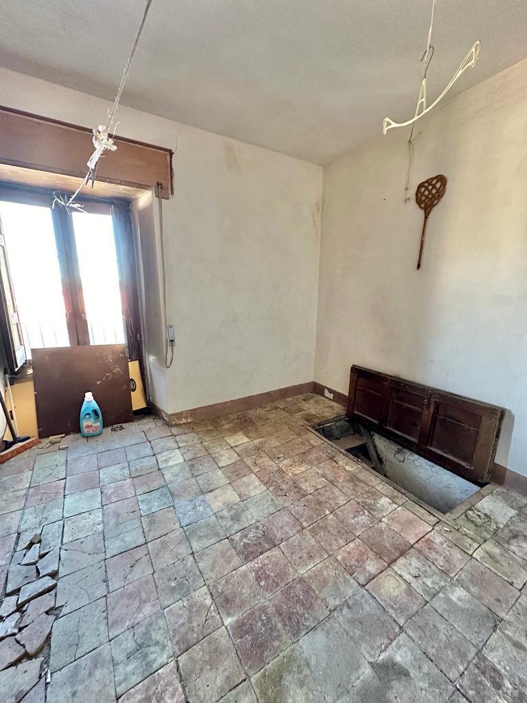 Casa singola in Vendita a Giuliana Centro Storico (Palermo)