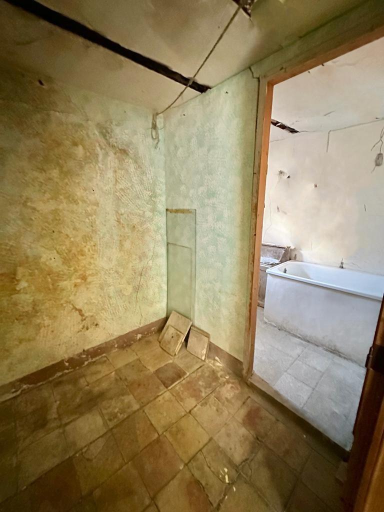 Casa singola in Vendita a Giuliana Centro Storico (Palermo)
