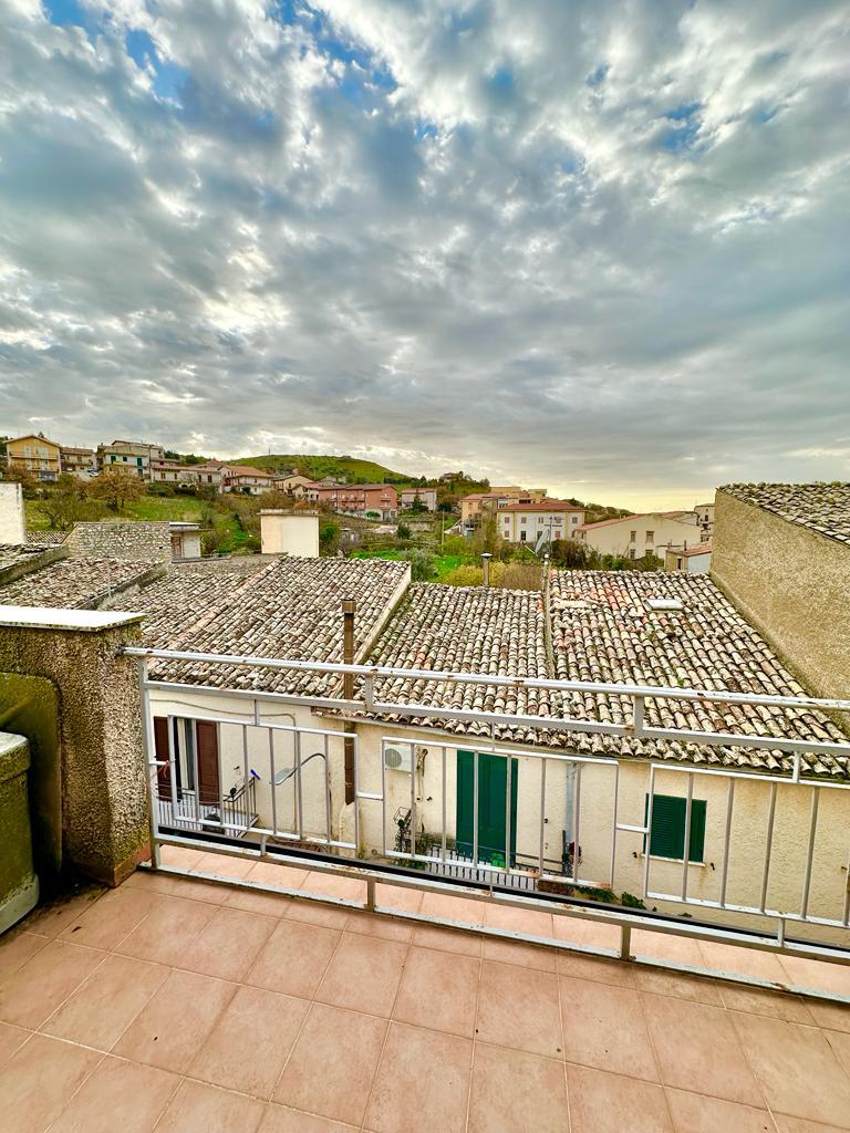 Casa singola in Vendita a Palazzo Adriano Centro storico (Palermo)