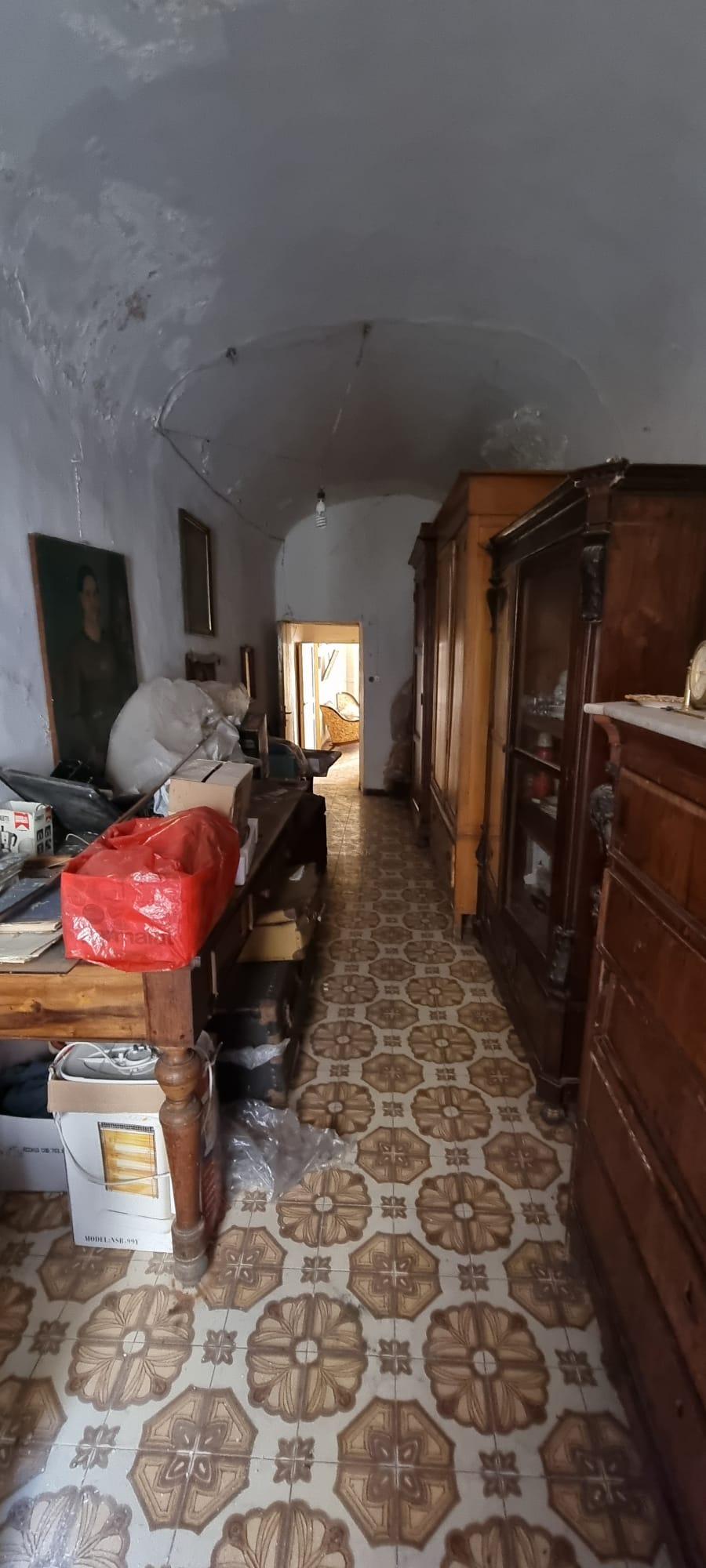 Casa singola in Vendita a Montelepre Centro storico (Palermo)