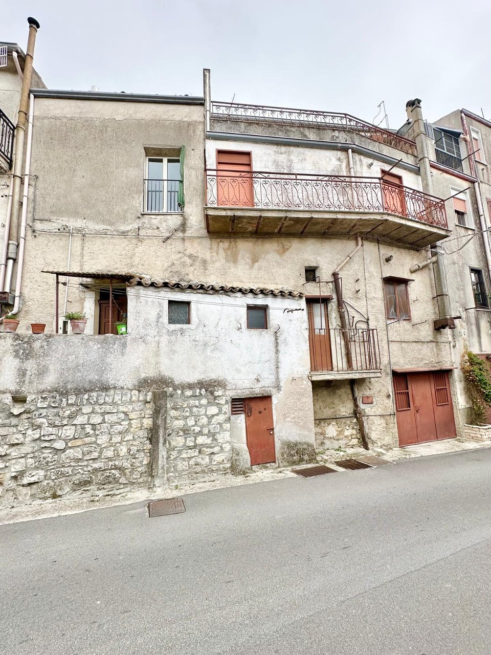 Casa singola in Vendita a Giuliana Centro Storico (Palermo)