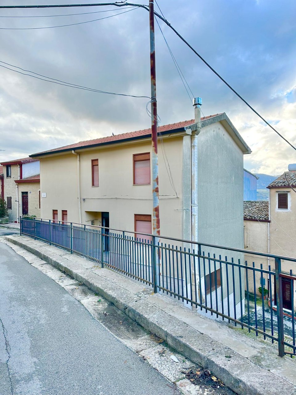 Casa singola in Vendita a Bisacquino Centro Storico (Palermo)