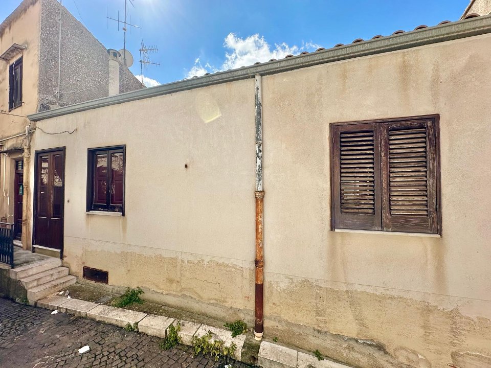 Casa singola in Vendita a Bisacquino Centro Storico (Palermo)