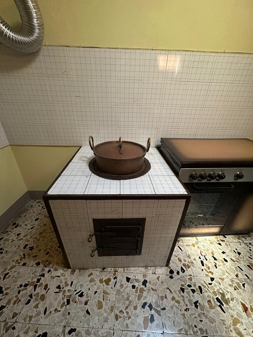 Casa singola in Vendita a Chiusa Sclafani centro storico (Palermo)