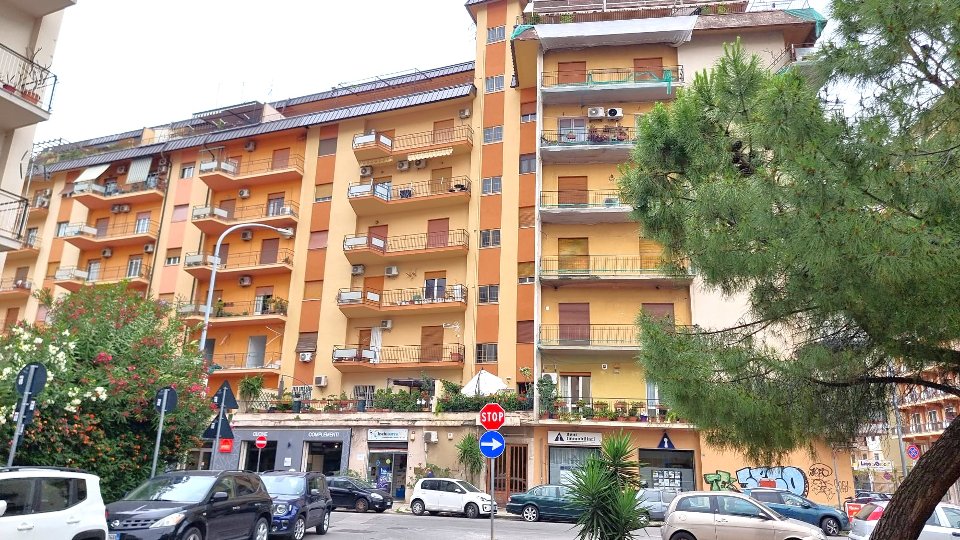 Appartamento in Vendita a Palermo Notarbartolo/Leonardo Da Vinci