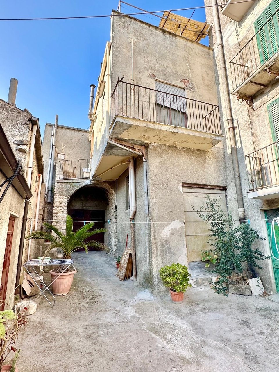 Casa singola in Vendita a Bisacquino Centro Storico (Palermo)