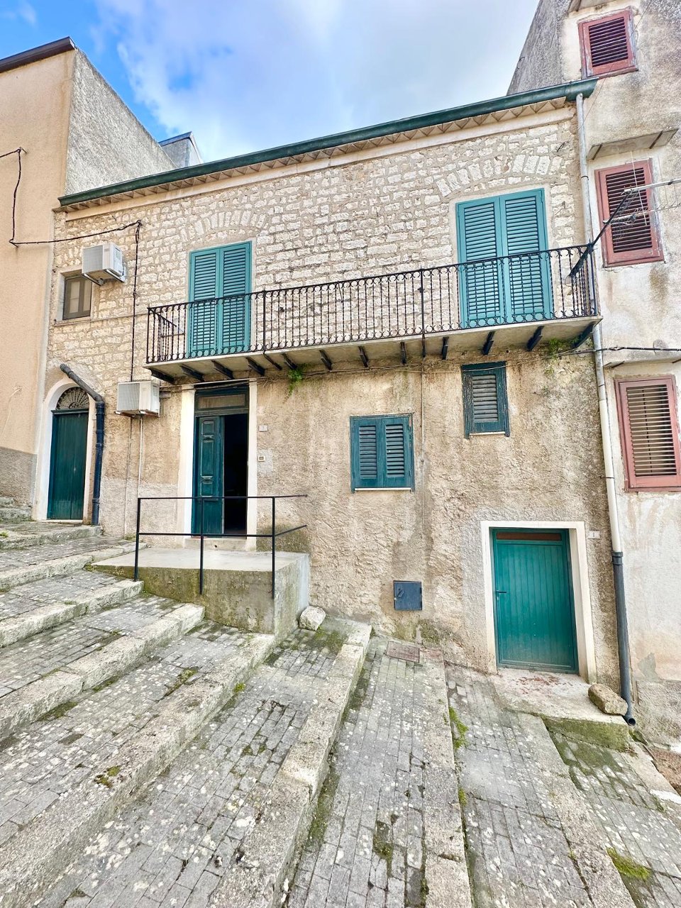 Casa singola in Vendita a Chiusa Sclafani centro storico (Palermo)