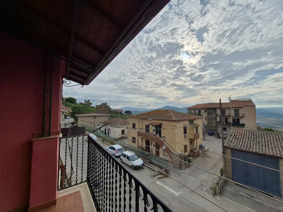 Casa singola in Vendita a Vicari (Palermo)