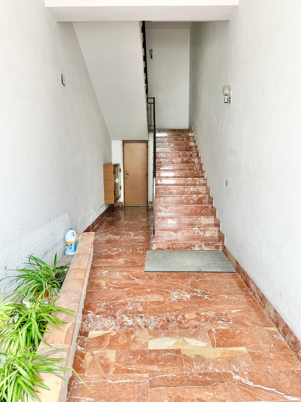 Appartamento in Vendita a Campofiorito (Palermo)