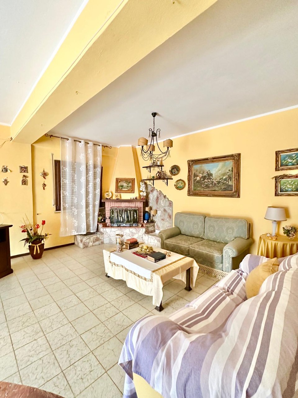 Appartamento in Vendita a Campofiorito (Palermo)