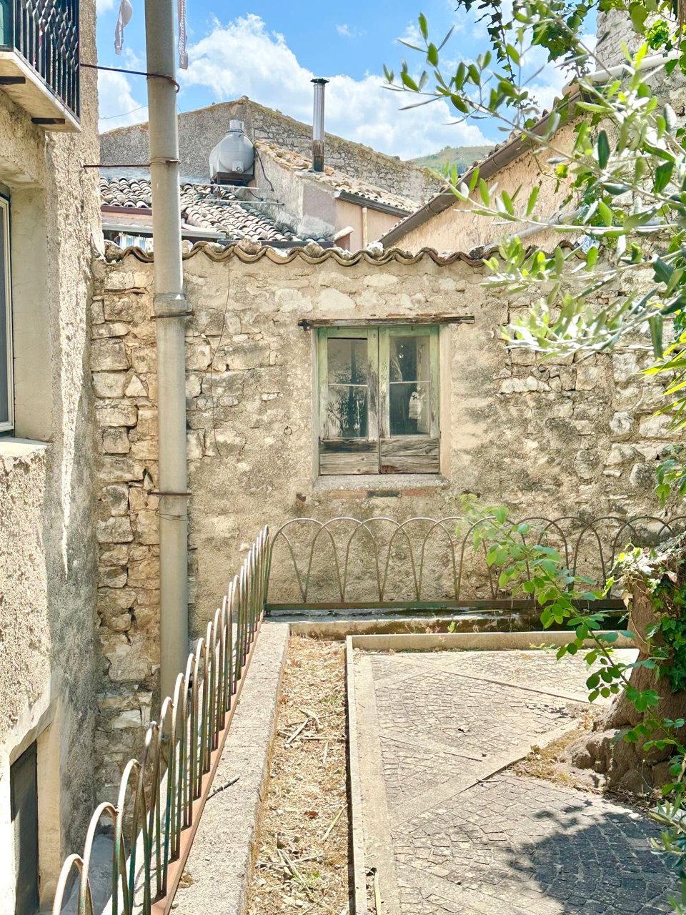 Casa singola in Vendita a Chiusa Sclafani Santa Maria (Palermo)