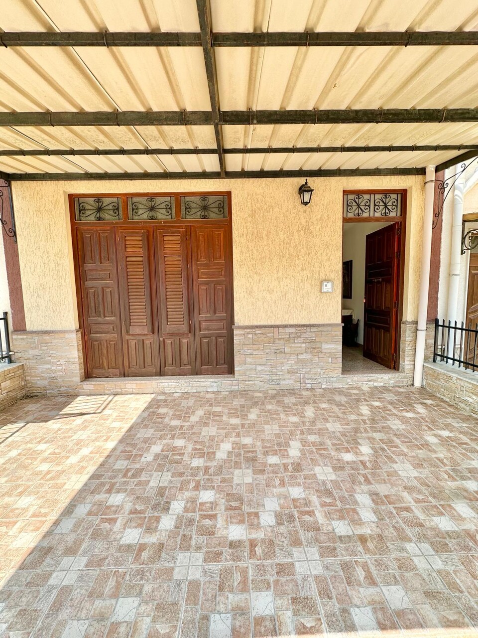 Casa a schiera - porzione centrale in Vendita a Chiusa Sclafani Santa Lucia (Palermo)