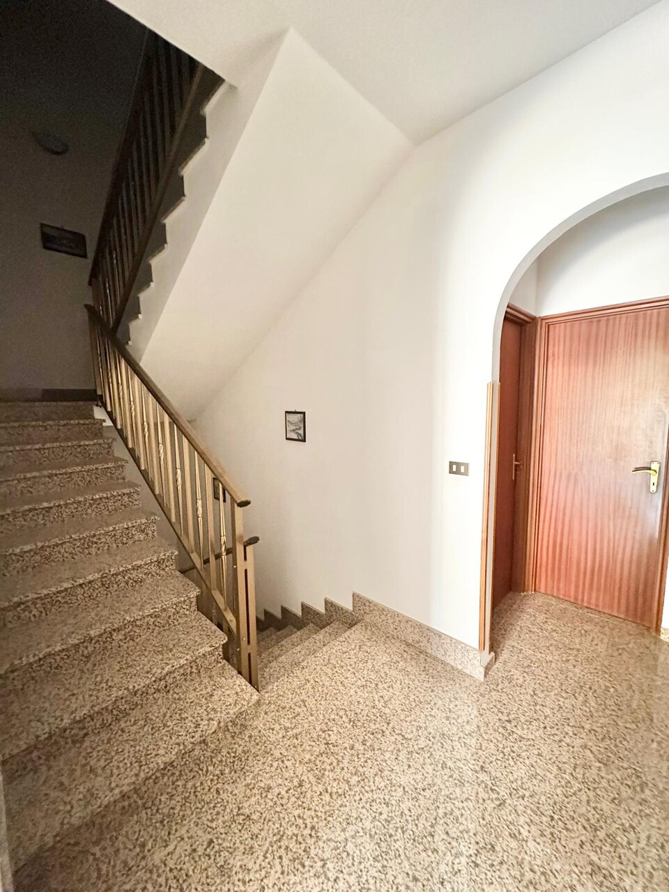 Casa a schiera - porzione centrale in Vendita a Chiusa Sclafani Santa Lucia (Palermo)