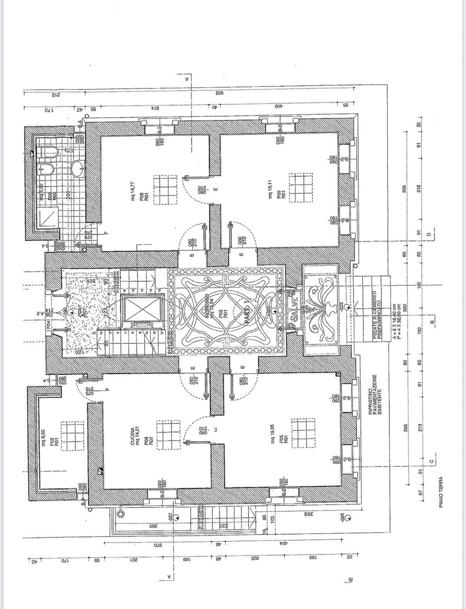 Palazzo / Edificio in Vendita a Tarcento Zomeais (Udine)