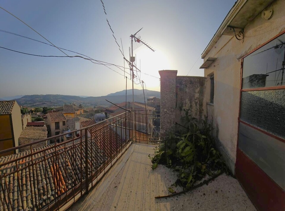 Casa singola in Vendita a Bisacquino Centro Storico (Palermo)