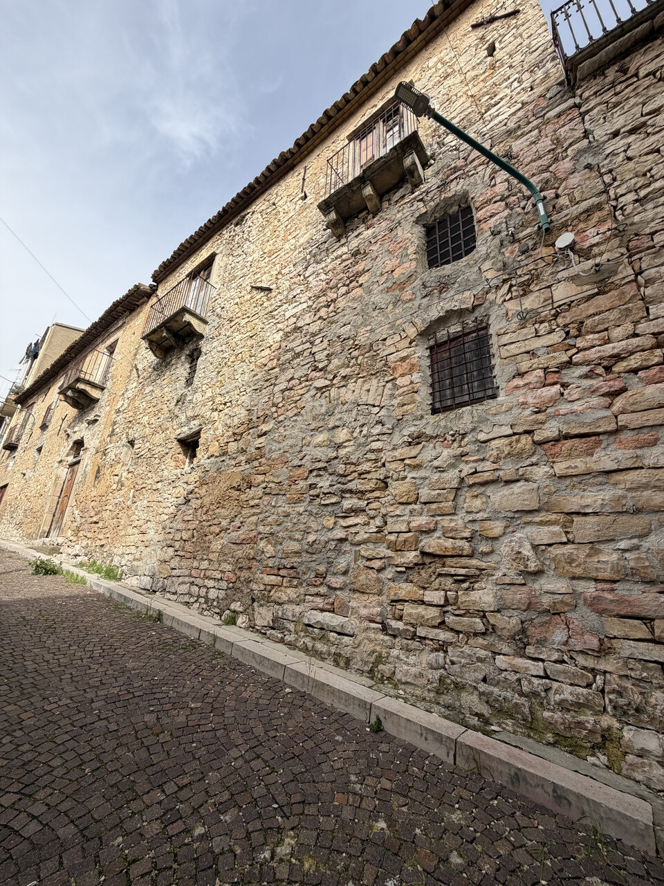 Palazzo / Edificio in Vendita a Bisacquino (Palermo)