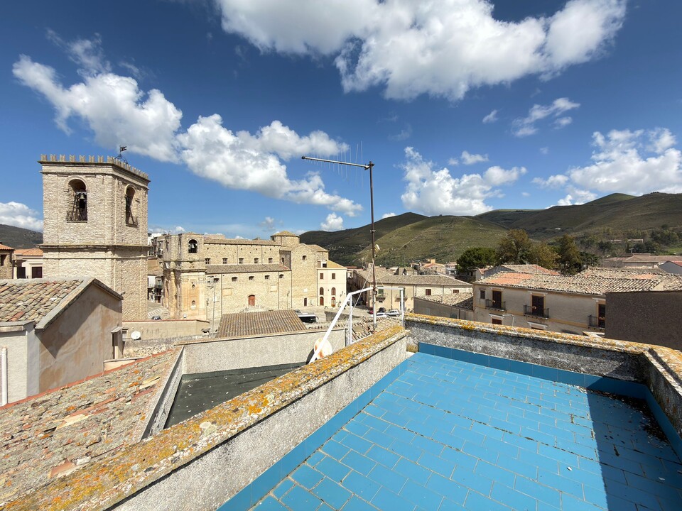 Casa singola in Vendita a Palazzo Adriano (Palermo)