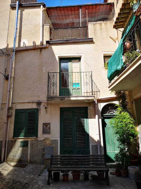 Casa singola in Vendita a Chiusa Sclafani Santa Maria (Palermo)