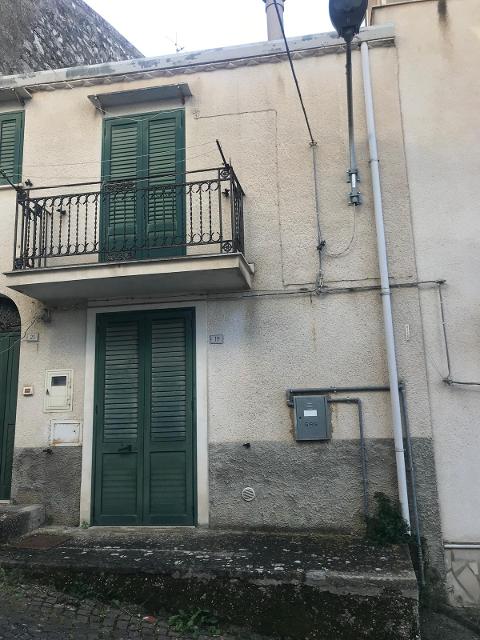 Casa singola in Vendita a Chiusa Sclafani Largo Conte (Palermo)