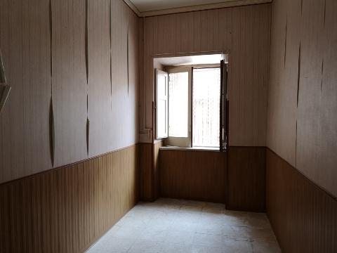 Casa singola in Vendita a Bisacquino Centro Storico (Palermo)