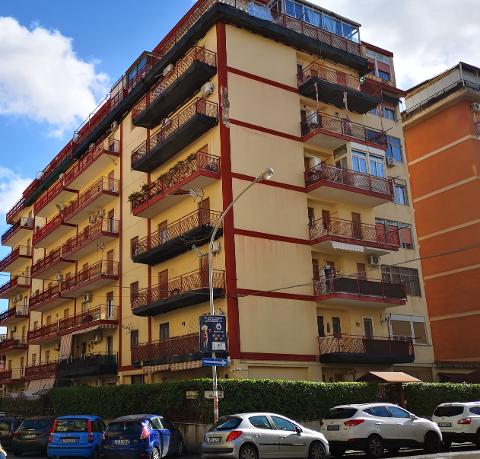 Appartamento in Vendita a Palermo Civico - Università
