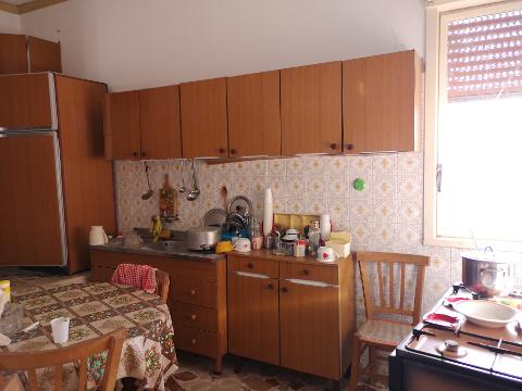 Fabbricato indipendente in Vendita a Giuliana (Palermo)