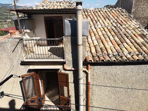Casa singola in Vendita a Chiusa Sclafani Santa Caterina (Palermo)