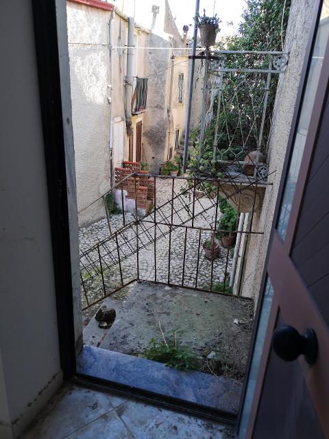 Casa singola in Vendita a Palazzo Adriano Centro storico (Palermo)