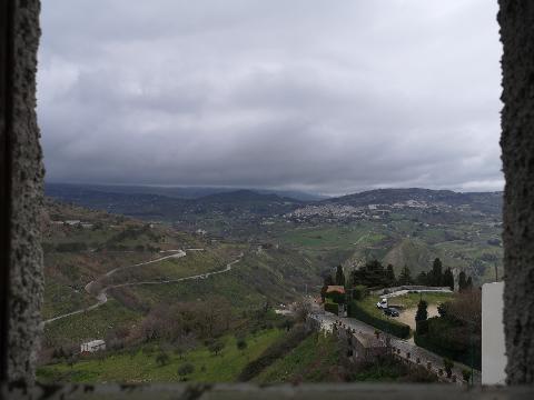 Casa singola in Vendita a Giuliana Centro Storico (Palermo)