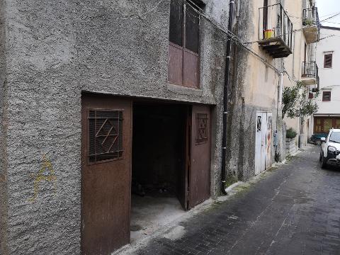 Casa singola in Vendita a Giuliana Centro Storico (Palermo)