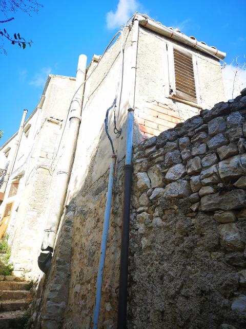 Casa singola in Vendita a Giuliana Centro Storico (Palermo)