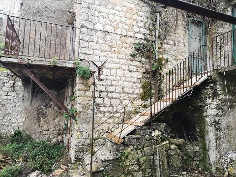 Casa singola in Vendita a Giuliana Centro Storico (Palermo)