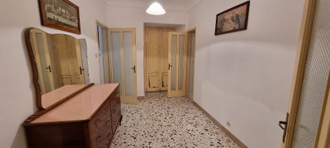 Casa singola in Vendita a Giuliana Centro Storico (Palermo)