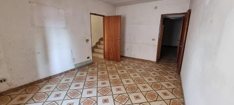 Casa singola in Vendita a Giuliana Centro Storico (Palermo)