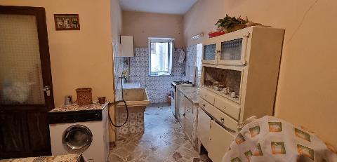 Casa singola in Vendita a Palazzo Adriano Centro storico (Palermo)