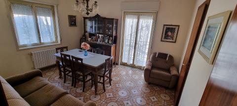 Casa singola in Vendita a Giuliana Centro Storico (Palermo)