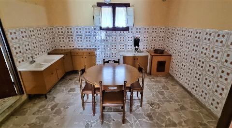 Casa singola in Vendita a Chiusa Sclafani Santa Lucia (Palermo)