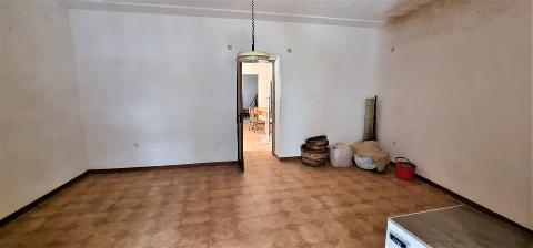 Casa singola in Vendita a Giuliana Centro Storico (Palermo)