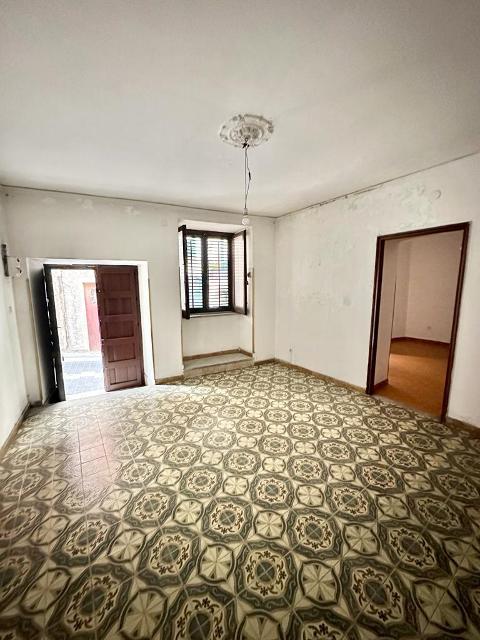 Casa singola in Vendita a Giuliana Centro Storico (Palermo)