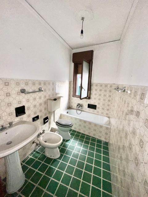 Casa singola in Vendita a Giuliana Centro Storico (Palermo)