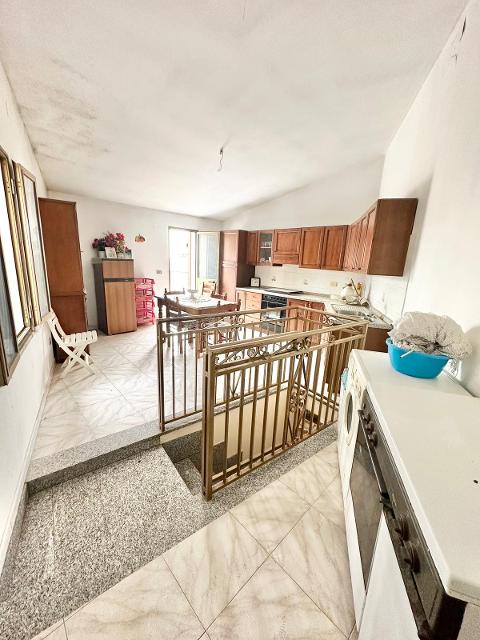Casa singola in Vendita a Giuliana Centro Storico (Palermo)